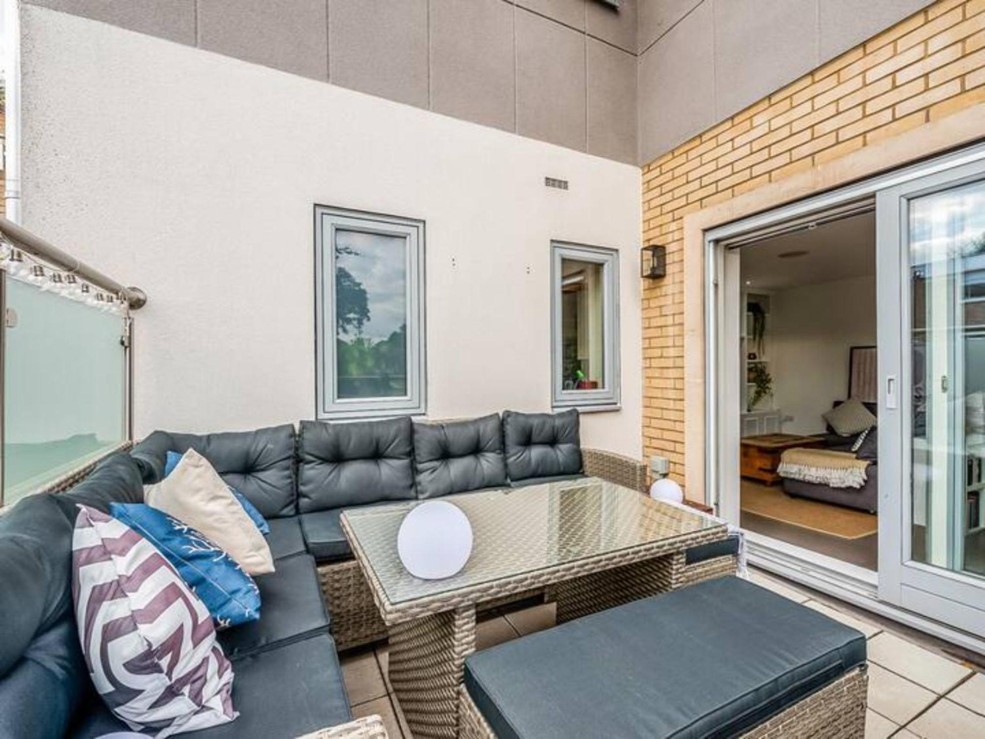 Appartement Pass The Keys Modern Terrace In Putney Londen